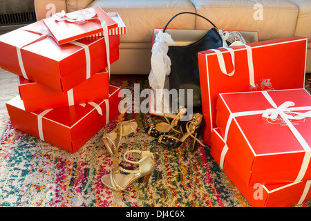 Luxusbus Marke Unterschrift Vermilion Boxen Stockfoto