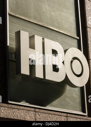 HBO-Hauptbüro Zeichen, vor dem Eingang, 6th Avenue, New York Stockfoto