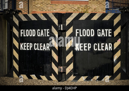 Hochwasser-Barrieren auf der Themse. Stockfoto