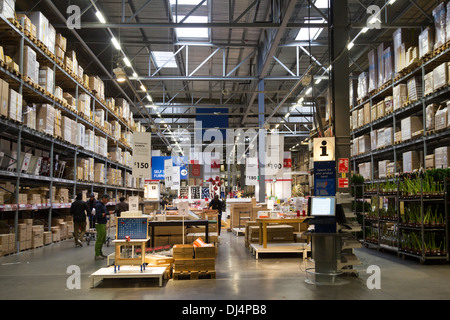 IKEA Self-Service-Sammlung-Isles - Edmonton - London Stockfoto