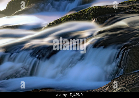 Abend am Wasserfall Stockfoto