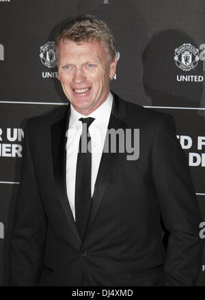 Old Trafford, Manchester, UK.  21. November 2013.  Man Utd. Manager, David Moyes - Ankünfte in den USA für UNICEF-Gala-Dinner an der vollen Manchester United First Team und Prominente.  Das Dinner gefeiert 14 Jahre der Partnerschaft zwischen Manchester United und UNICEF, die WorldÕs führende ChildrenÕs Organisation und hob mehr als £200.000 für seine Arbeit für gefährdete Kinder auf der ganzen Welt. Bildnachweis: Deborah Vernon/Alamy Live-Nachrichten Stockfoto