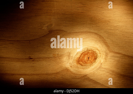 Nahaufnahme von Knoten im Holz Stockfoto
