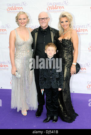 Gründer John Cauldwell, Libby Cauldwell, Claire Johnson und Jacobi Caildwell, AtThe Diamond Butterfly Ball zugunsten Caudwell Kinder am Battersea Evolution. London, England - 31.05.12 Stockfoto