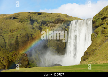 Skogafoss Wasserfall; Skogar, Rangarping Eystra, Island Stockfoto