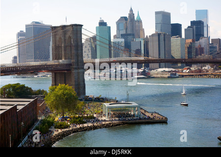 Janes Karussell im Brooklyn Bridge Park Stockfoto