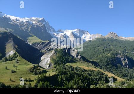 Panorama oder Panoramaaussicht und Landschaft des Massivs de La Meije vom La Grave Ecrins Nationalpark Hautes-Alpen Frankreich Stockfoto