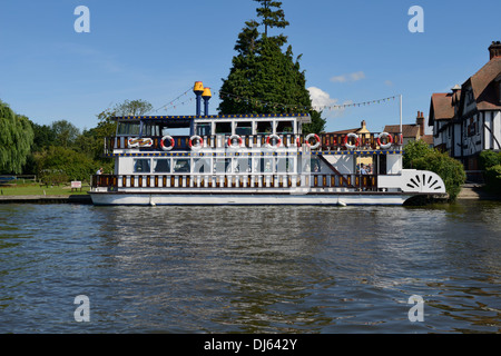 Reise Fahrgastschiff, Fluss Bure, Horning, Norfolk, England, United Kingdom, UK, Europa Stockfoto