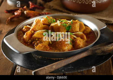 Dum Aloo würzige Kartoffel Curry Indien Essen Stockfoto