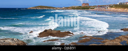 Surfer am Fistral Strand, Stadt Newquay, Cornwall, England, UK Stockfoto