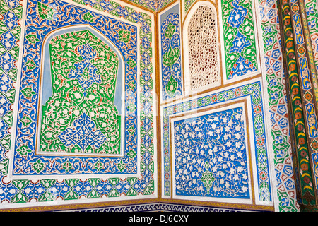 Dekorative äußere Wandpaneele, Haus von Alexander Polovtsev, Museum für angewandte Kunst, Taschkent, Usbekistan Stockfoto