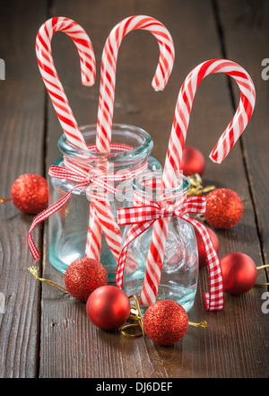 Weihnachtsplätzchen Stöcke in Glas Stockfoto