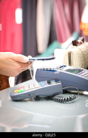 NFC - Nahfeld-Kommunikation, mobile-payment Stockfoto