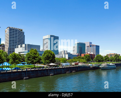 Die Skyline der Stadt angesehen von Hawthorne Bridge, Portland, Oregon, USA Stockfoto