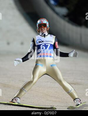 Klingethal, Deutschland. 22. November 2013. Norwegischer Skispringer Tom Hilde nach der Qualifikation für die WM der Skispringer in der Vogtland-Arena in Klingethal, Deutschland, 22. November 2013. Foto: Hendrik Schmidt/Dpa/Alamy Live News Stockfoto