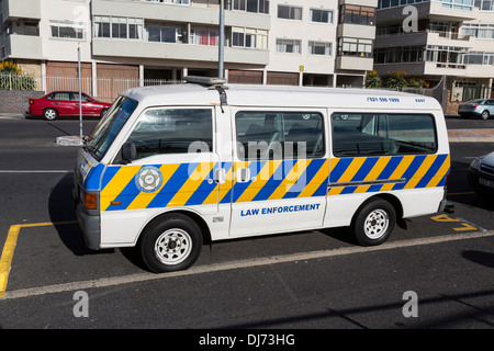 Südafrika, Cape Town. Polizei-Fahrzeug, Sea Point Promenade. Stockfoto