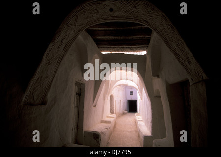 Überdachte Gasse in Ghadames, Old Town, Stockfoto