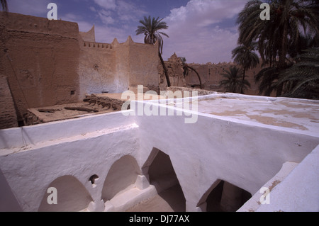 Gassen sehen von einem traditionellen Dach Haus in Ghadames, Old Town, Stockfoto