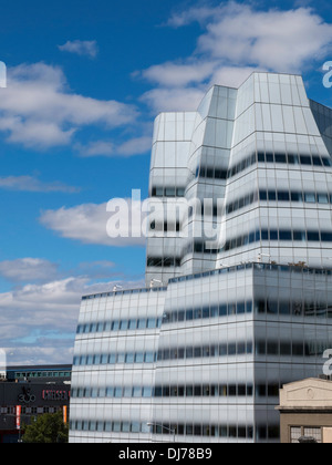 Frank Gehry-Gebäude, Chelsea, NYC Stockfoto