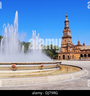 Brunnen auf der Plaza de Espana - España in Sevilla, Andalusien, Spanien Stockfoto