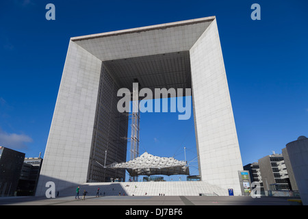 La Grande Arche in la Défense (Abschluss 1989), Puteaux, in der Nähe von Paris, Frankreich Stockfoto