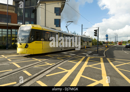 Metrolink-Straßenbahn auf der Ostlinie Manchester in der Nähe von Ashton unter Stadtzentrum Lyne Tameside, Manchester, England, UK Stockfoto