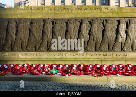 St Georges Hall, Kenotaph, Liverpool - Klasse November 2013 1 Denkmalschutzes Stockfoto