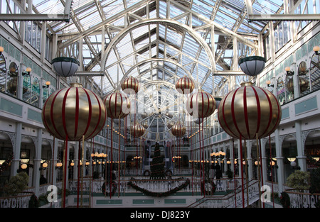 St. Stephen Green Shopping Centre in der Stadt Dublin zu Weihnachten Stockfoto