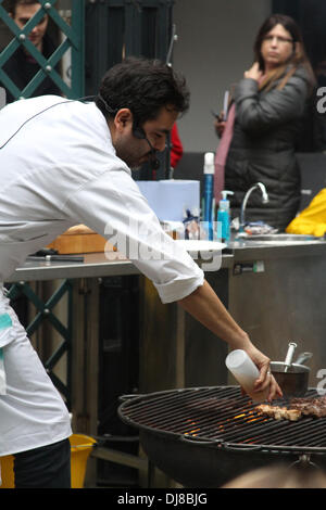 London, UK. 24. November 2013. Geschmack von Weihnachten ist das kulinarische Ereignis der Weihnachtszeit Credit: Ashok Saxena/Alamy Live News Stockfoto