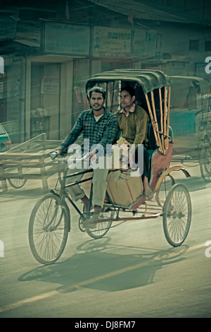 Eine Fahrradrikscha. Dibrugarh Assam, Indien Stockfoto