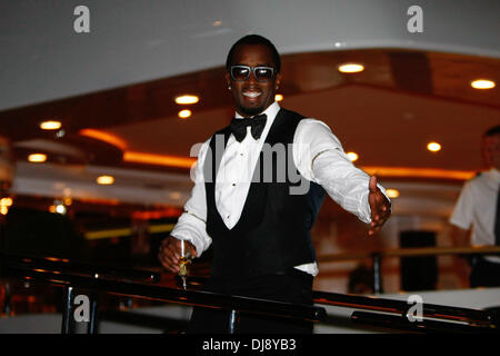 P. Diddy Alias Sean Combs feiern eine Party im P Diddy Yacht im Hafen von Cannes während der 65. Filmfestspiele von Cannes. Wo: Cannes, Frankreich bei: 22. Mai 2012 Stockfoto