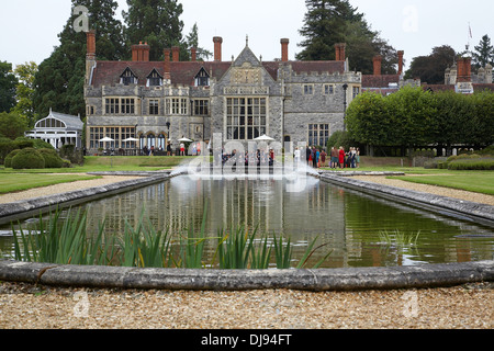 Rhinefield House, ein altes historisches Hotel oft als ein Ort für Hochzeiten, befindet sich im New Forest, Hampshire, England, UK verwendet. Stockfoto