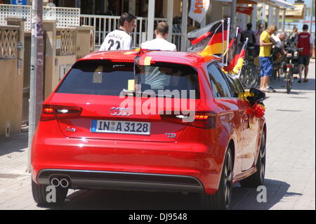 Deutsche Autobauer Audi, die Dreharbeiten zu eines Werbespots für neue A3 am Ballermann in El Arenal. Mallorca, Spanien - 09.06.2012 Stockfoto