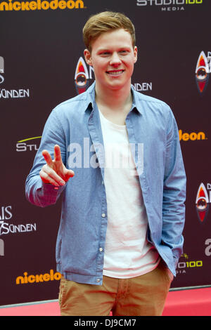 Daniel Wilken in der deutschen Erstaufführung von "Das Haus Anubis – Biodiesel der 7 Suenden" im Kino in der Kulturbrauerei-Kino. Berlin, Deutschland - 15.04.2012 Stockfoto