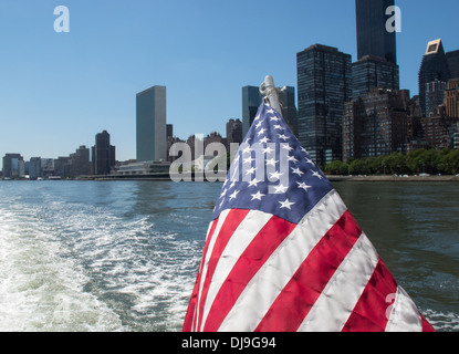 Gebäude der Vereinten Nationen am Ufer des East River, New York, USA. Stockfoto