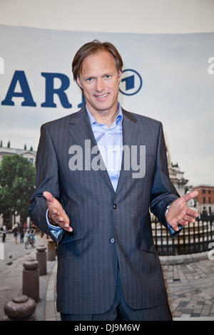 Gerhard Delling bei dem Fototermin für das deutsche TV-Programm "Olympia live" der 2012 Olympischen Spiele in London im Le Royal Meridien Hotel. Hamburg, Deutschland - 10.05.2012 Stockfoto