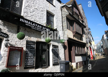 Ein Fachwerk- und altem Haus in einer engen Straße. Stockfoto