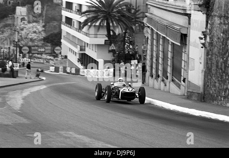 Stirling Moss im Walker Team Lotus-Climax 18 klettert von Ste-Devote, Grand Prix von Monaco, 14. Mai 1961. Stockfoto