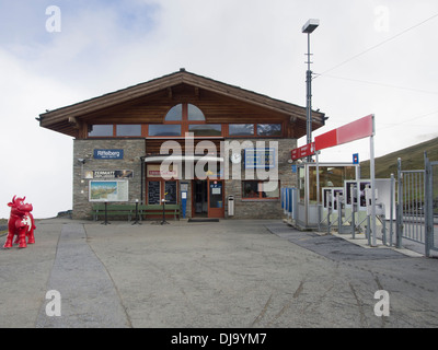 die Station Riffelberg am Gornergrat Bahn ein Zahnrad oder Zahnradbahn in Zermatt Schweiz, Ac ca 2500 m Stockfoto