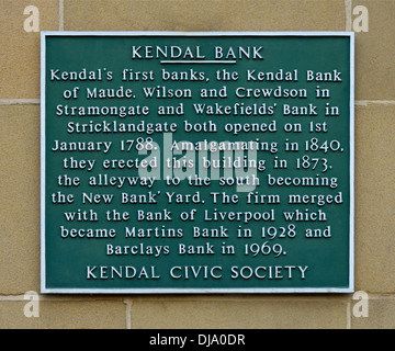 Beschreibende Plaque. Kendal Bank, Highgate, Kendal, Cumbria, England, Vereinigtes Königreich, Europa. Stockfoto