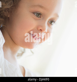 Gemischte Rassen Mädchen lächelnd Stockfoto