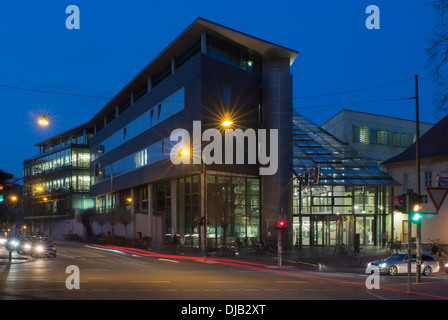 Nachtaufnahme, Bibliothek, Universität Jena, Jena, Thüringen, Deutschland Stockfoto