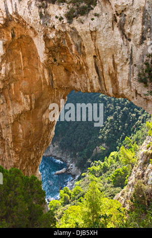 Arco Naturale (naturale) Rock Formation, Capri, Kampanien, Italien, Europa Stockfoto