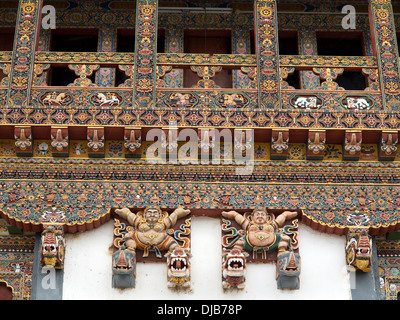 Bhutan, Phobjika, Gangte Goemba Gebetshalle, lackiert Holz Architekturdetail Stockfoto