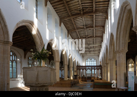 Inneren Heiligen Dreifaltigkeitskirche Blythburgh Suffolk England Stockfoto