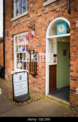 Uhr-Shop in Market Bosworth Stadt Leicestershire UK Stockfoto