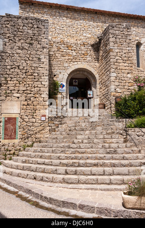 Tourismusbüro, Saint-Guilhem-le-Désert, Languedoc-Roussillon, Frankreich Stockfoto