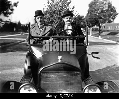 Stan Laurel, Oliver Hardy am Set des Films, Big Business, 1929 Stockfoto