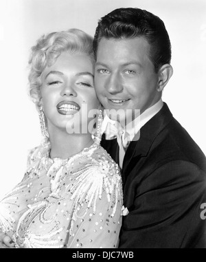 Marilyn Monroe und Donald O'Connor, Werbe Portrait für den Film, "Es gibt kein Geschäft wie im Show Business, Twentieth Century Fox, 1954 Stockfoto