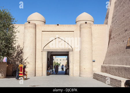 OTA Darvoza, eines der historischen Stadttore von innerhalb der Stadtmauern, Ichan Kala, Chiwa, Usbekistan Stockfoto